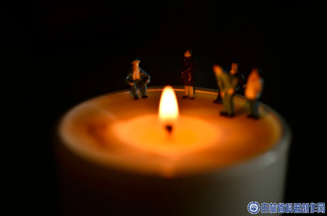 ������ǰ����ƽ�����ǿ־壿����ѧ�Ҹ����������Ĵ�